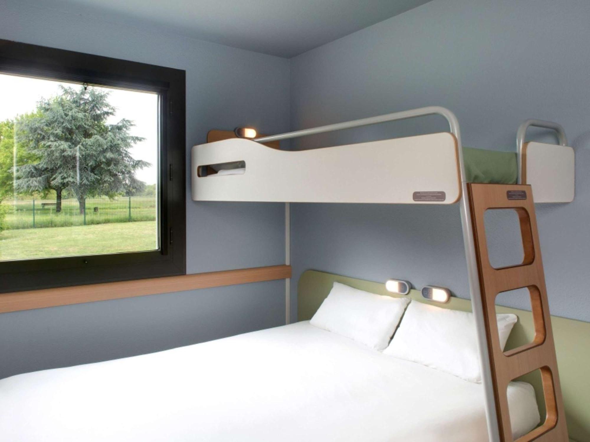 Ibis Budget Montceau Les Mines Zewnętrze zdjęcie