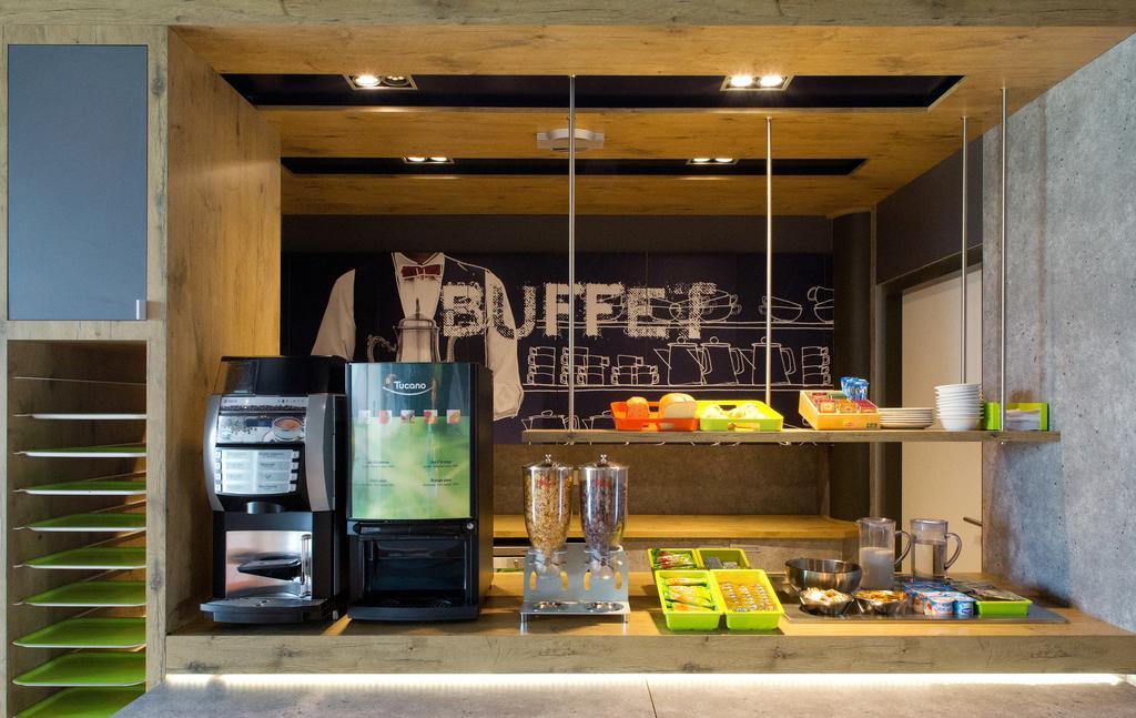 Ibis Budget Montceau Les Mines Zewnętrze zdjęcie
