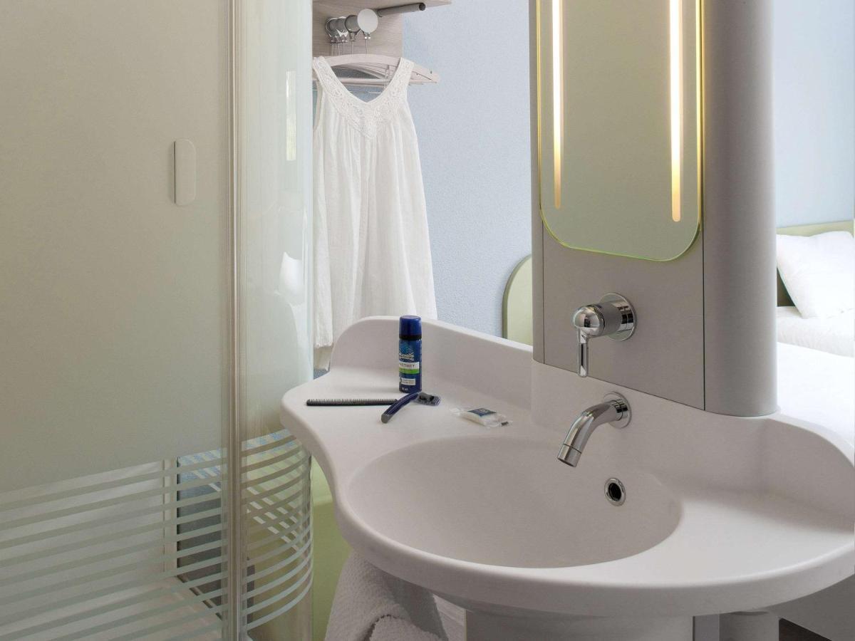 Ibis Budget Montceau Les Mines Zewnętrze zdjęcie